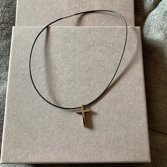 TeNo cross pendant necklace - Picture 1 of 2